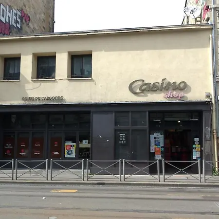 En Duplex-aircon-terrasse-parking-calme *