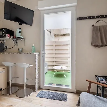 En Duplex-aircon-terrasse-parking Gratuit-calme Bordeaux