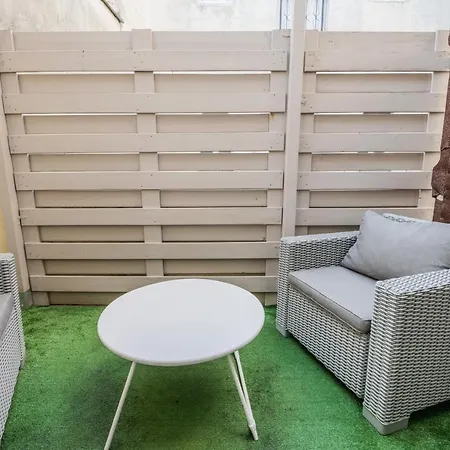 En Duplex-aircon-terrasse-parking-calme Apartmán *