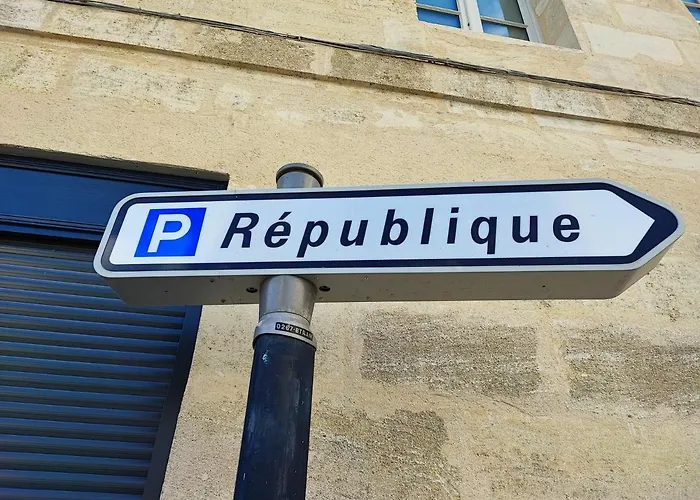 En Duplex-aircon-terrasse-parking Gratuit-calme Lejlighed *